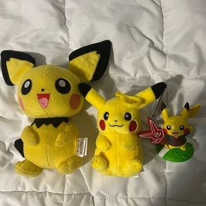 Pikachu/Pichu Pokemon Plush & Funko pop bundle
